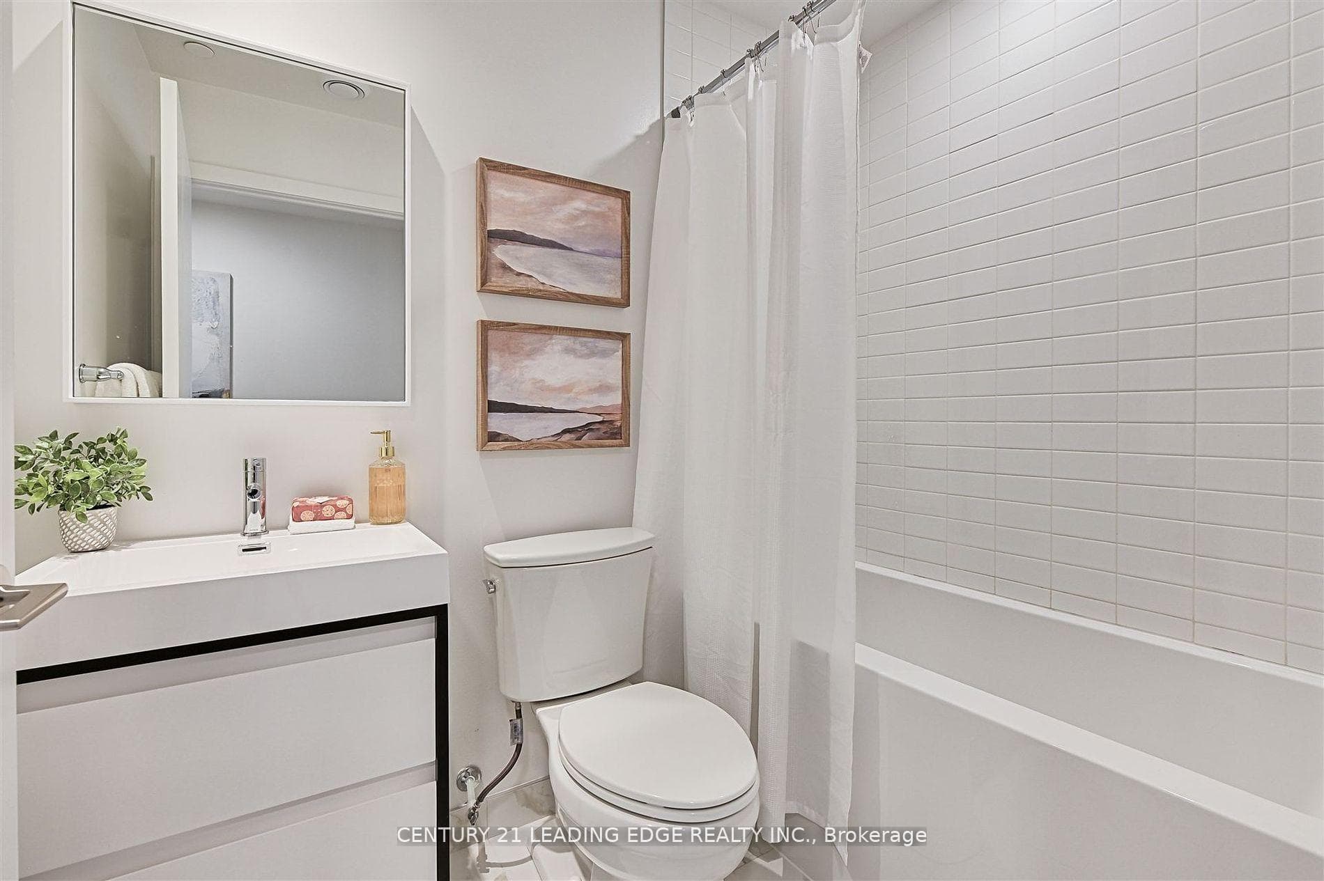 164 Logan Avenue Unit TH127 photo 23