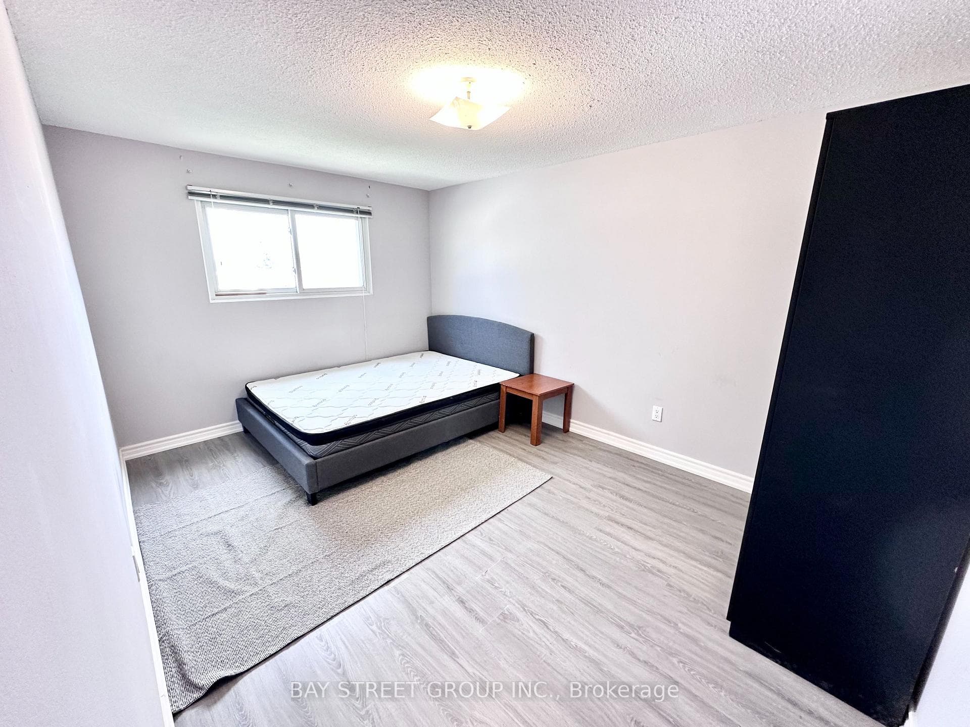 193 Silver Springs Boulevard photo 12
