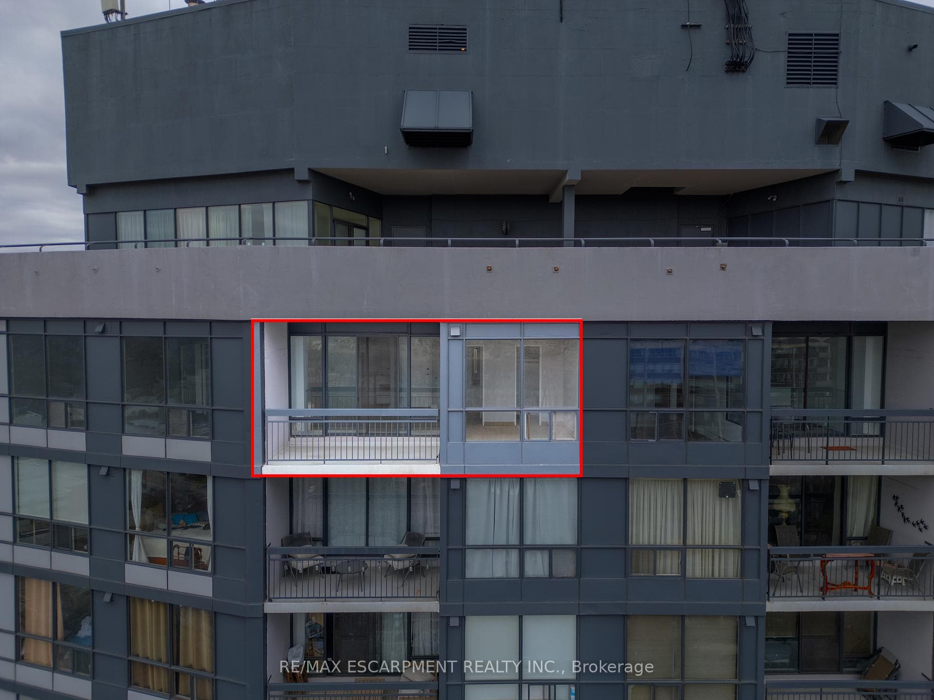 150 CHARLTON Avenue Unit 3307 photo 20