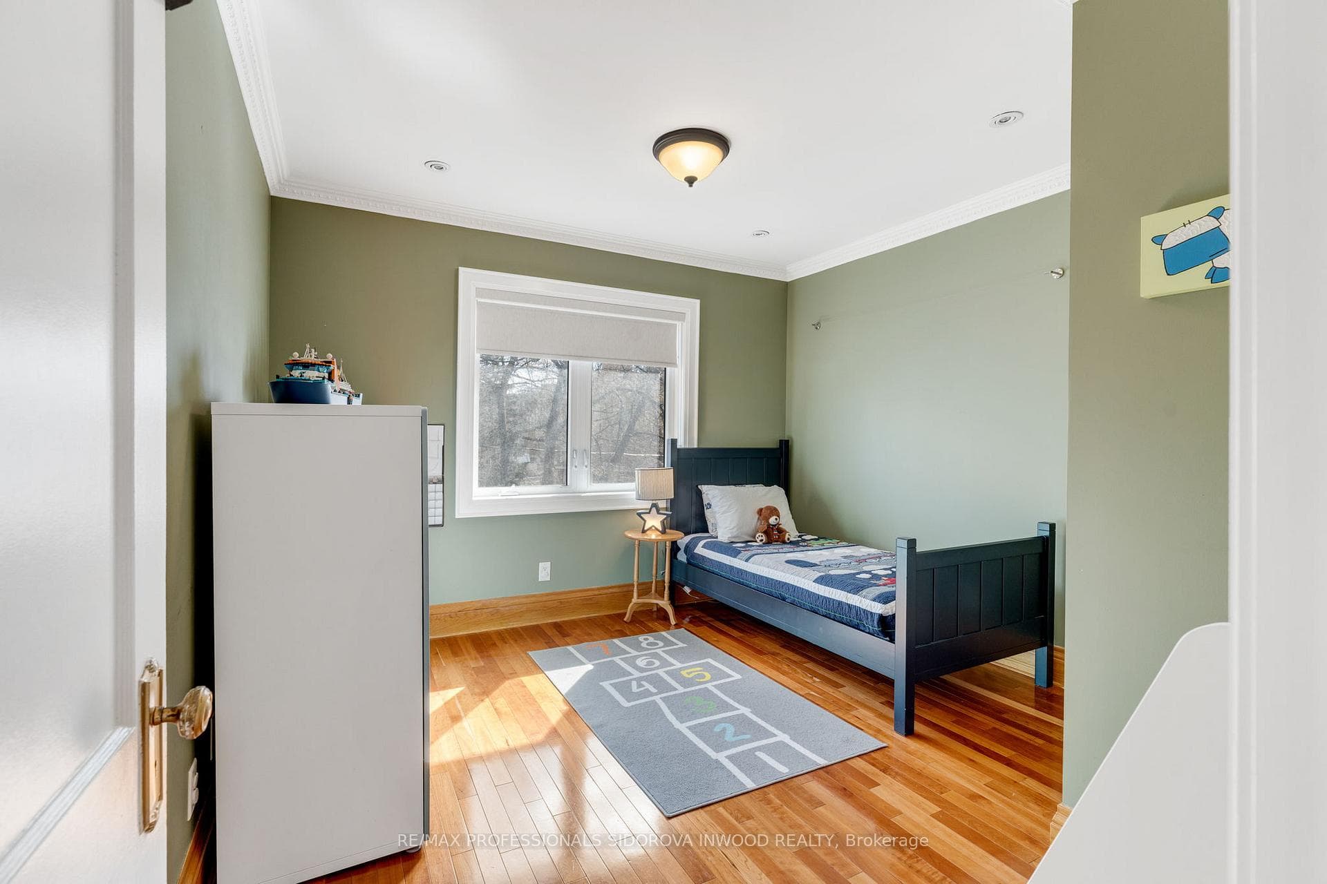 27 Parkview Gardens photo 18