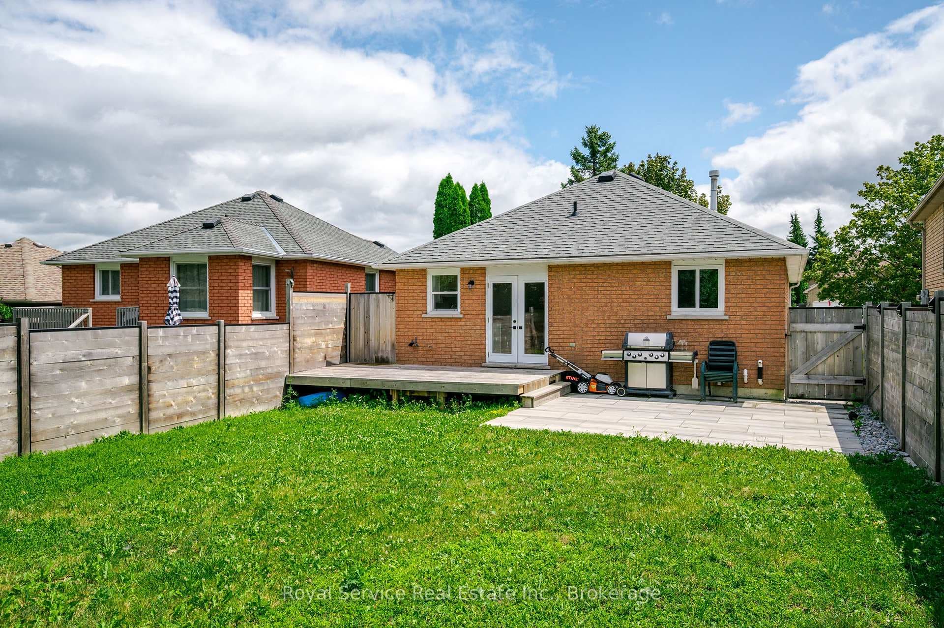 228 Towerhill Road photo 37