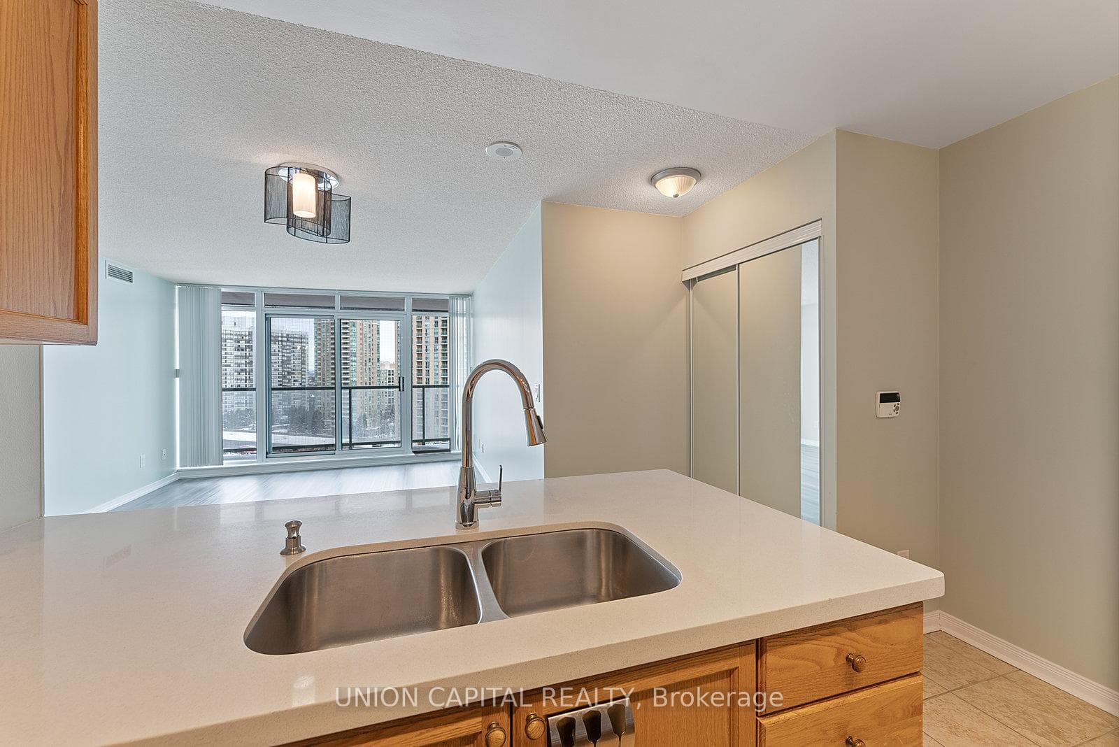 5508 Yonge Street Unit 1508 photo 6