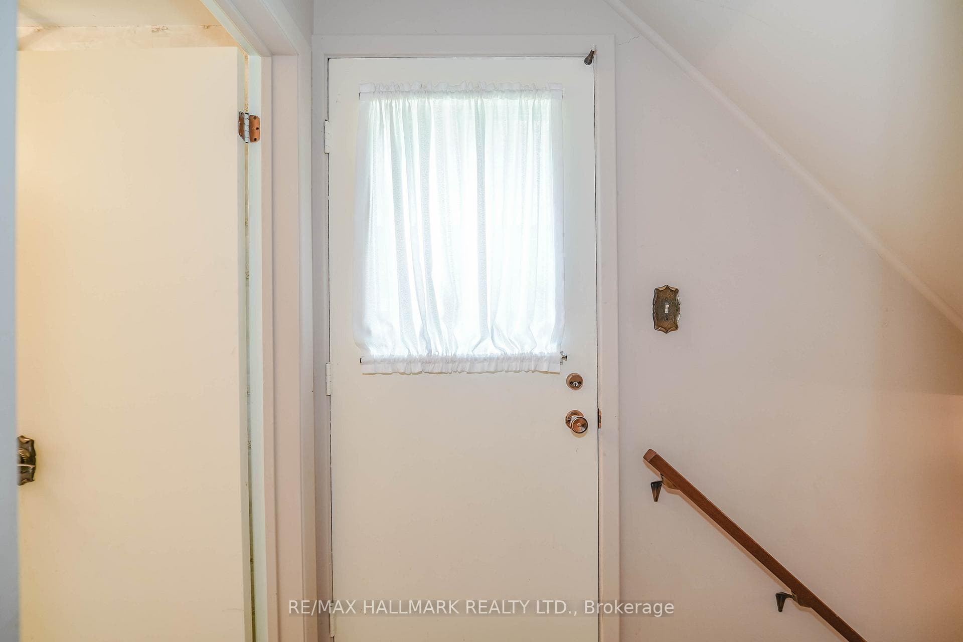 14 Castledene Crescent photo 31