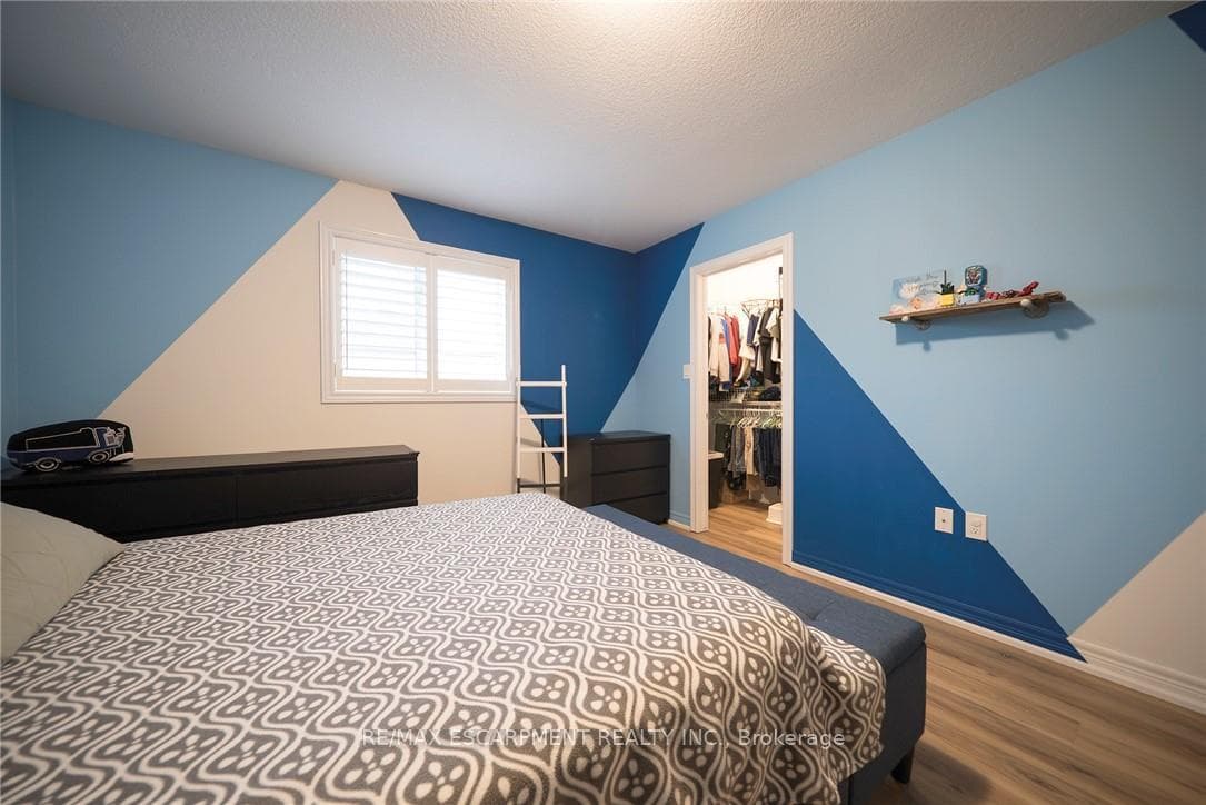 73 Eleanor Avenue photo 30
