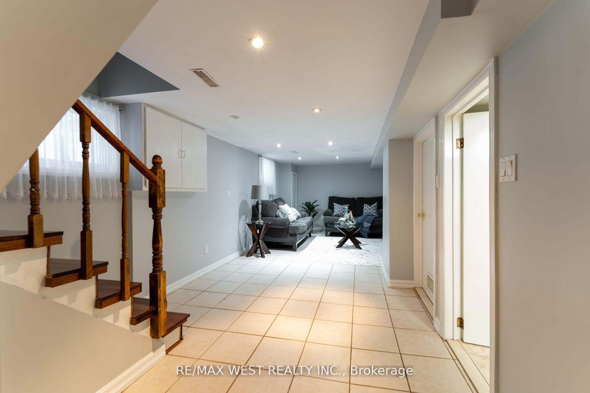 7 Bernice Crescent photo 25