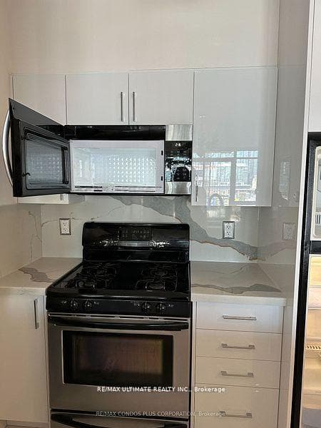 5 Mariner Terrace Unit 511 photo 5