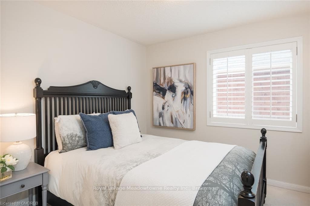 907 VICKERMAN Way photo 31