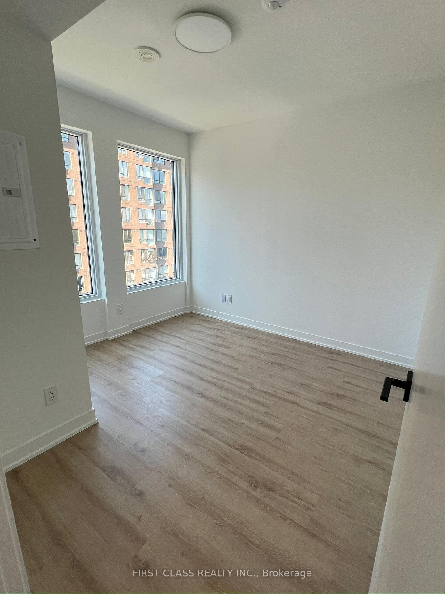 319 Jarvis Street Unit 805 photo 12