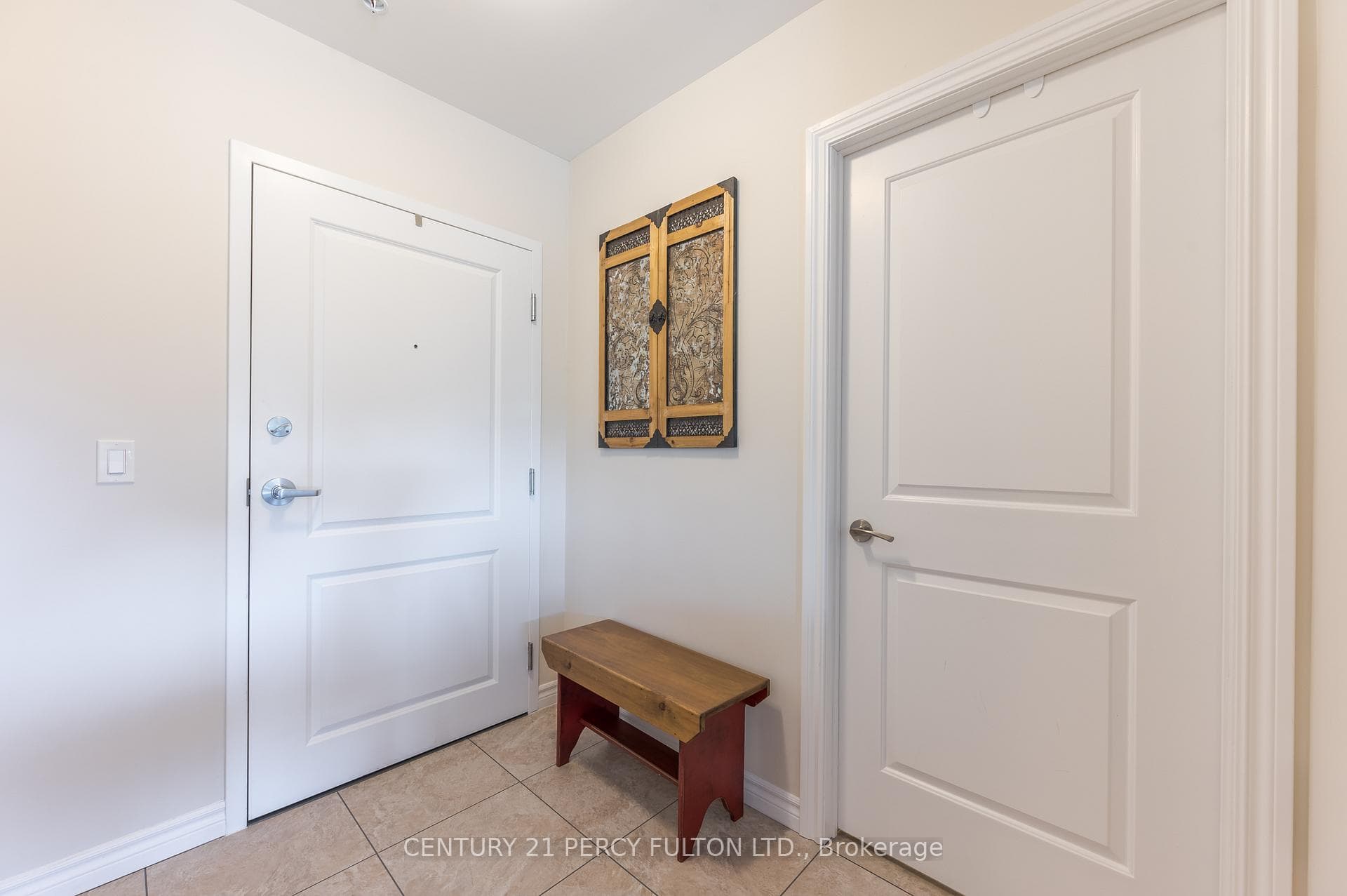 58 Glenelg Street Unit 408 photo 4