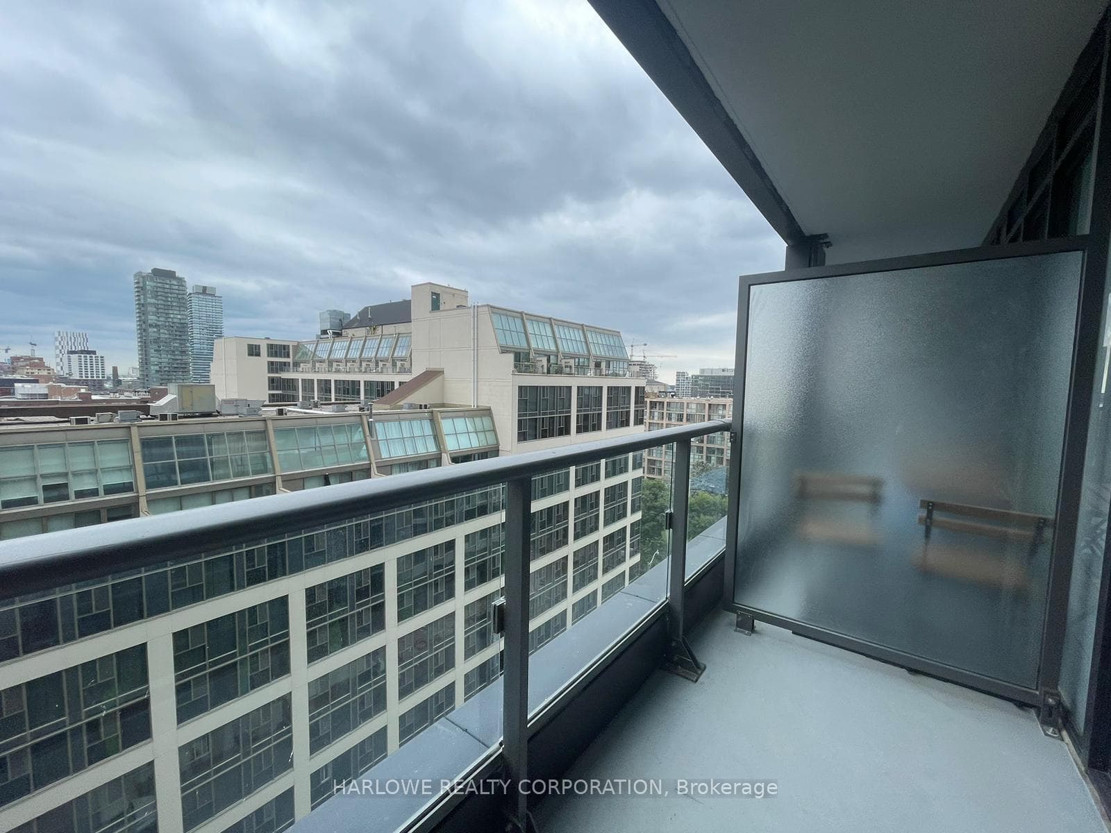 60 Princess Street Unit 915 SE photo 14
