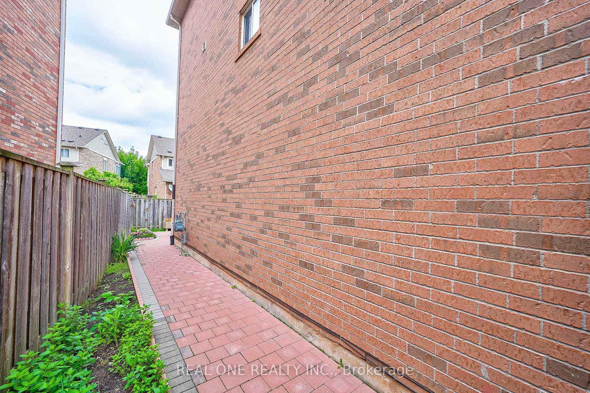 2970 Garnethill Way photo 39