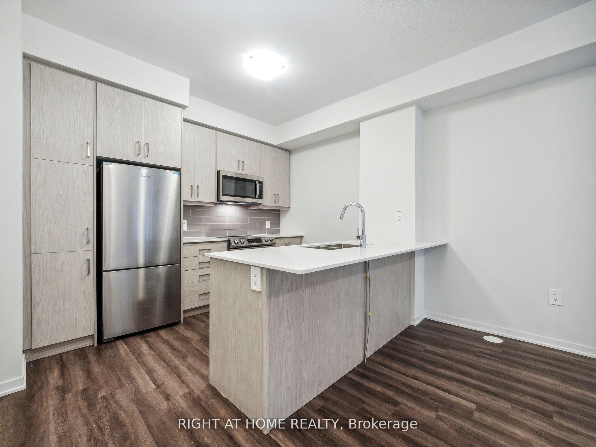 39 Honeycrisp Crescent Unit 105 photo 6