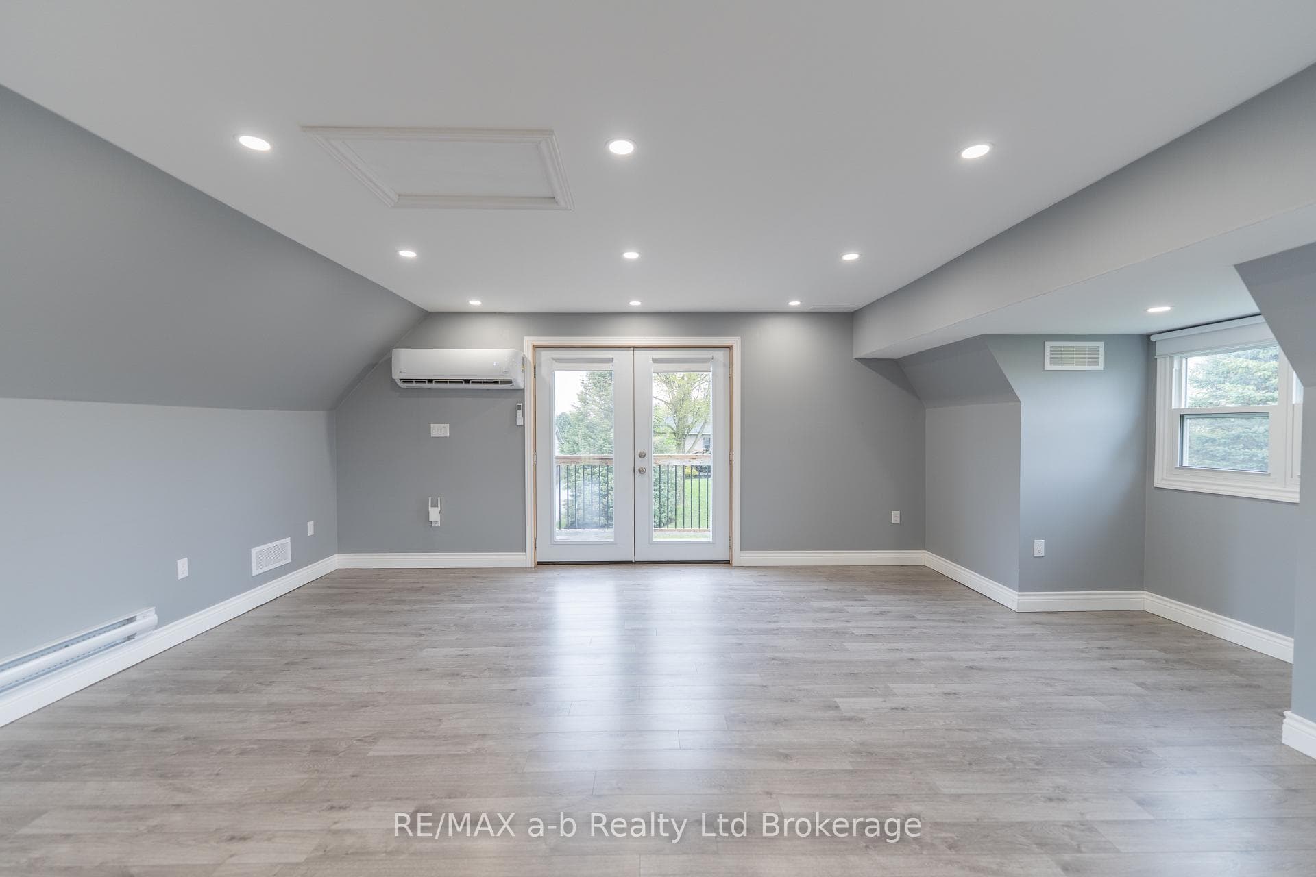 57185 Eden Line photo 21