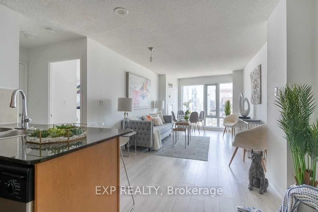 210 Victoria Street Unit 4112 photo 6