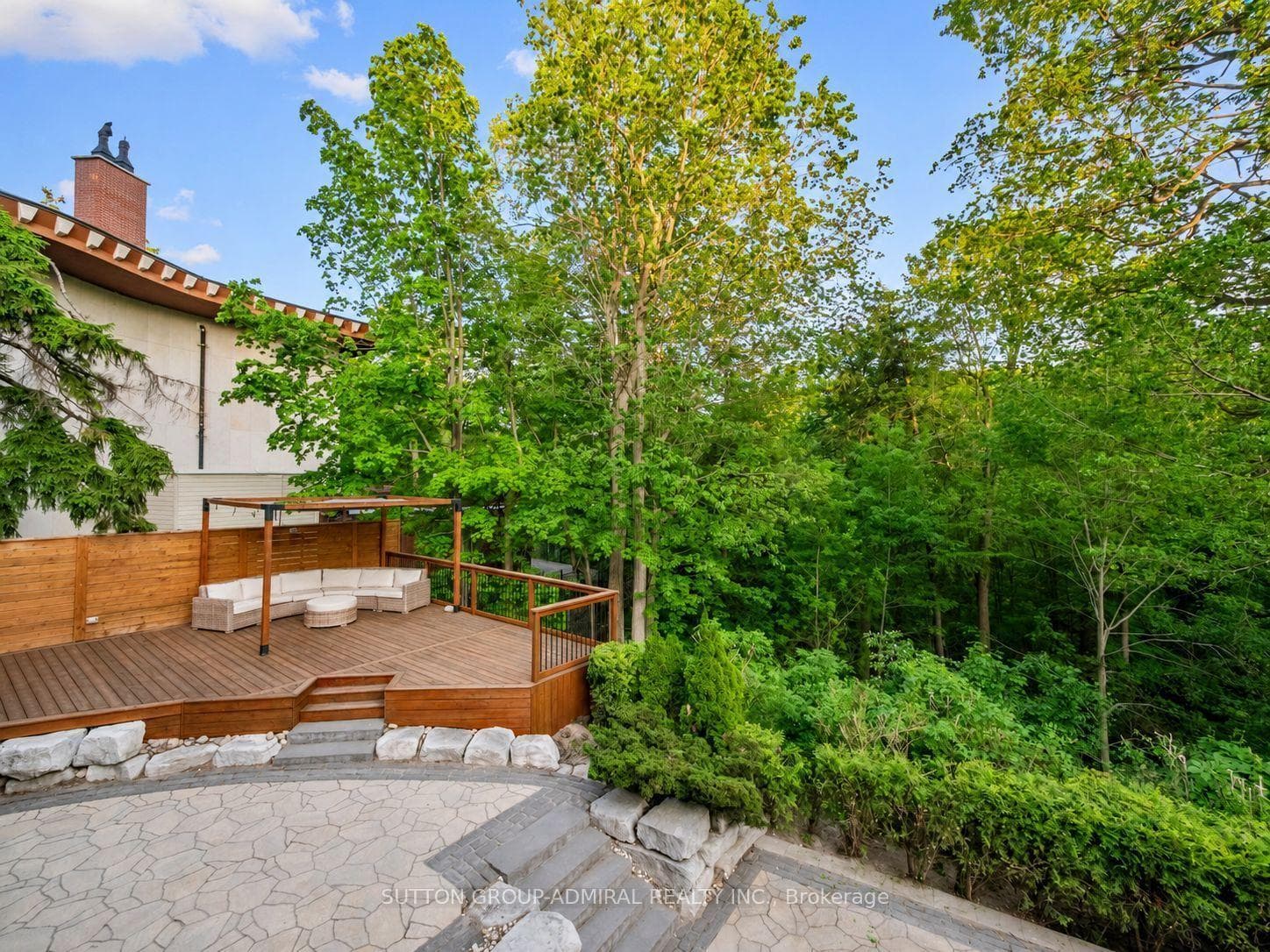 35 Wentworth Avenue photo 3