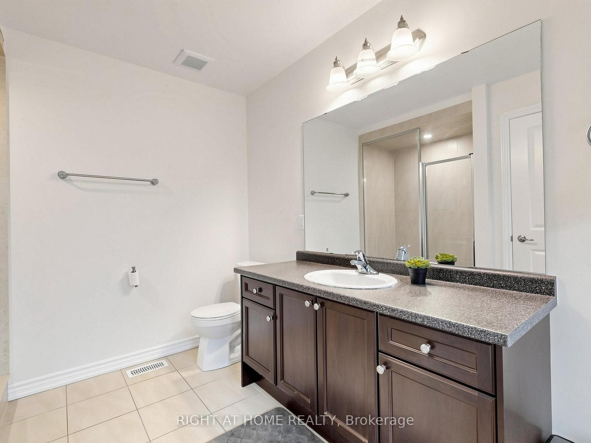 124 Mosaic Drive photo 24