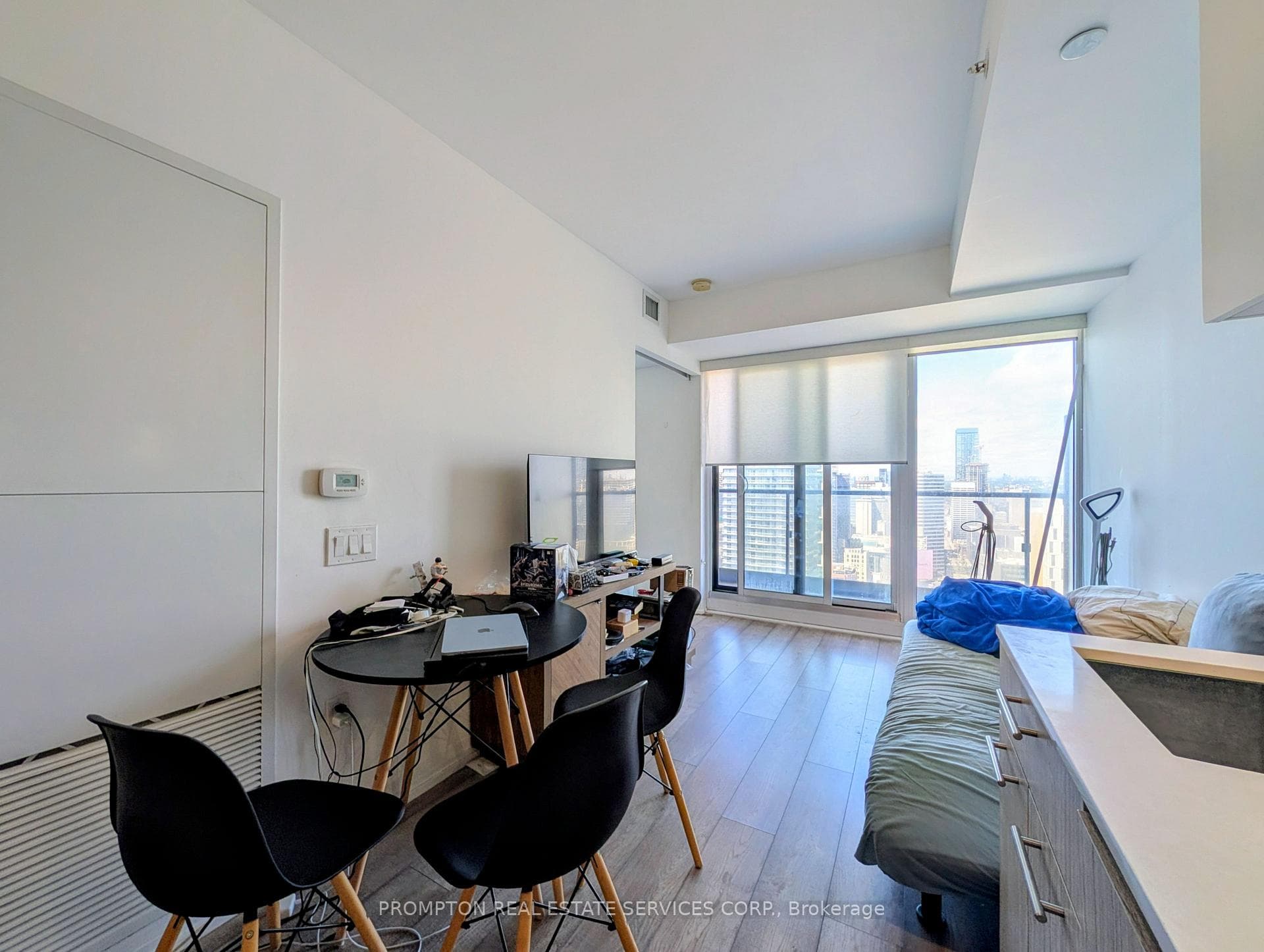 251 Jarvis Street Unit 4006 photo 9