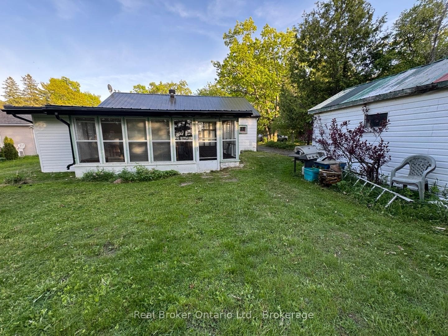 156 Silver Birch Crescent photo 16