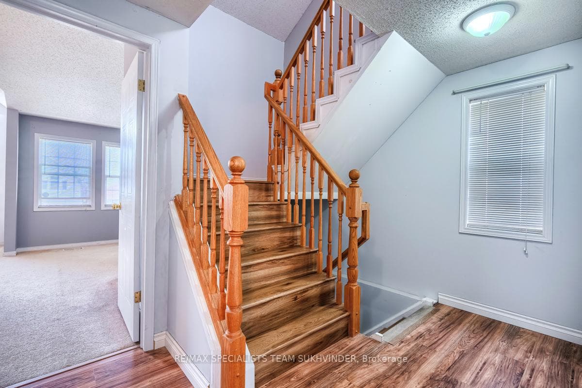 71 Lardner Street photo 24