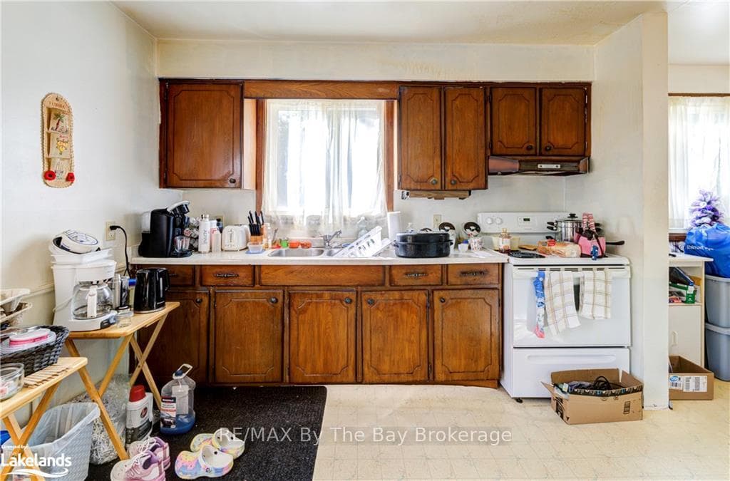 69 GIBBARD Crescent photo 12