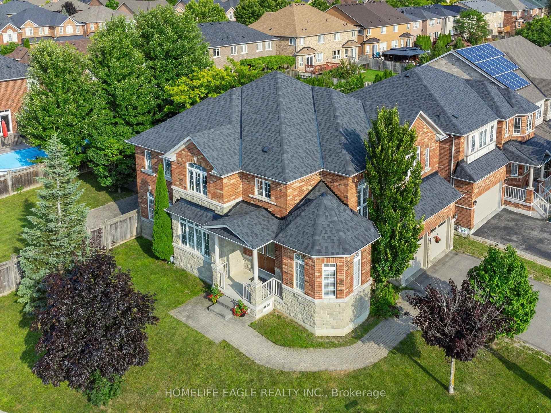 47 Hartwell Way photo 1