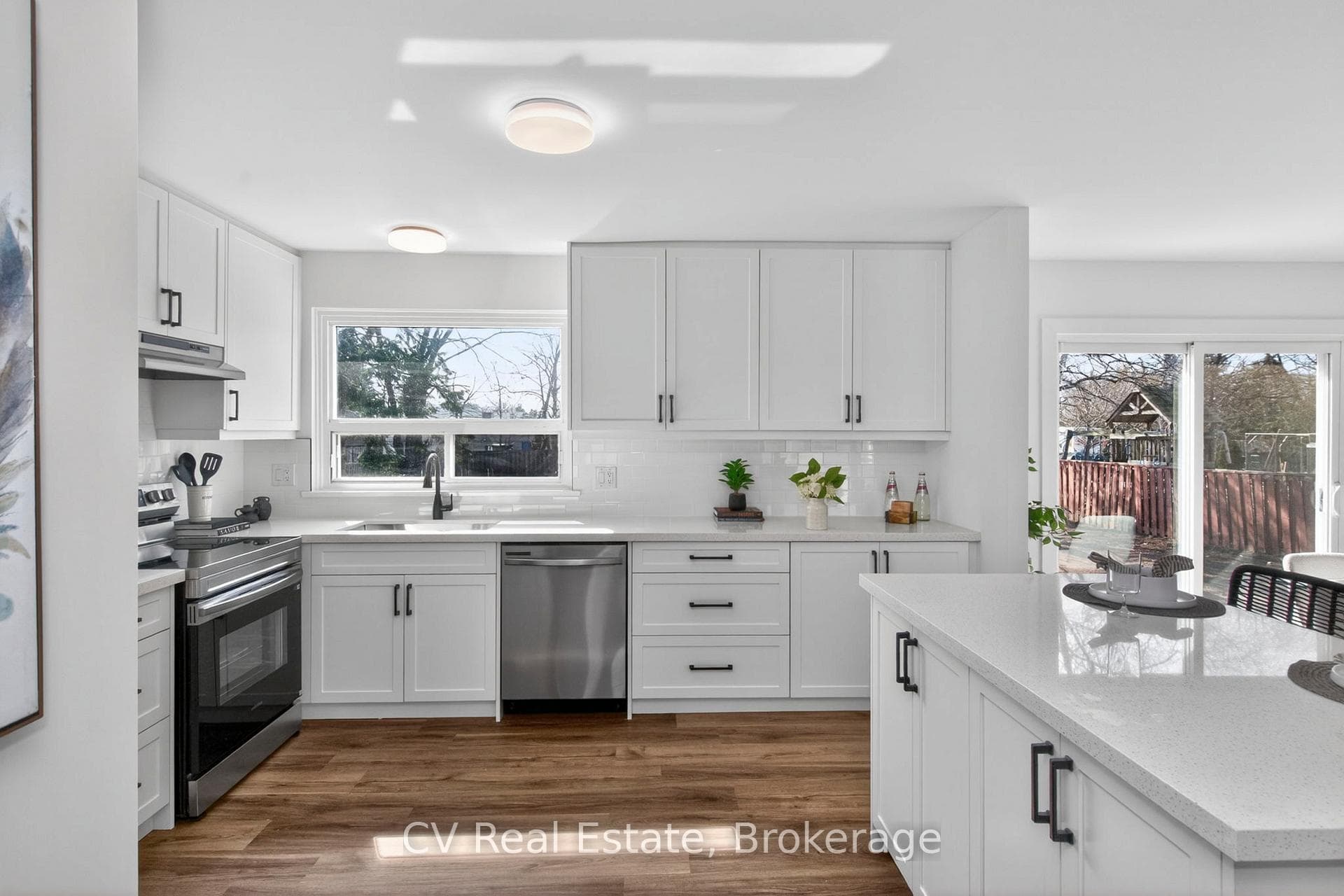 204 Lynn Street photo 5