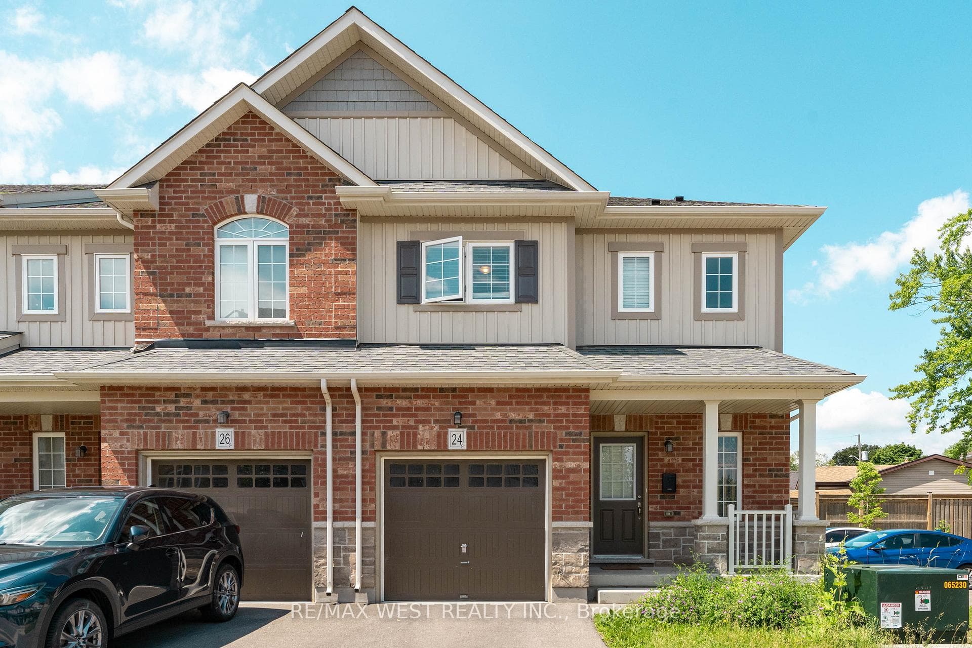 24 Dewberry Drive photo 2