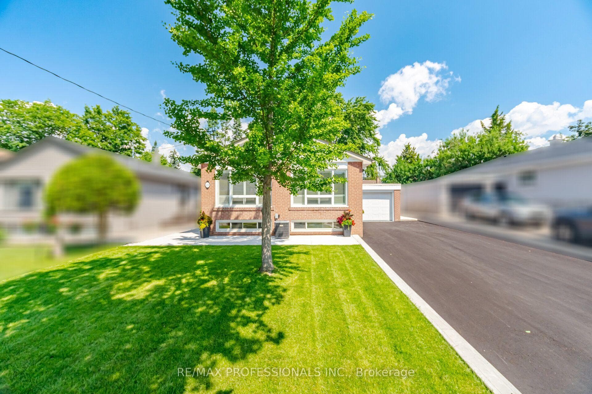 24 Millburn Drive photo 3