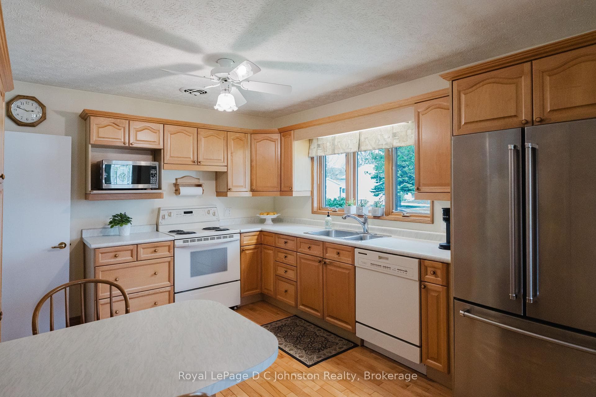 1010 Bricker Street photo 9