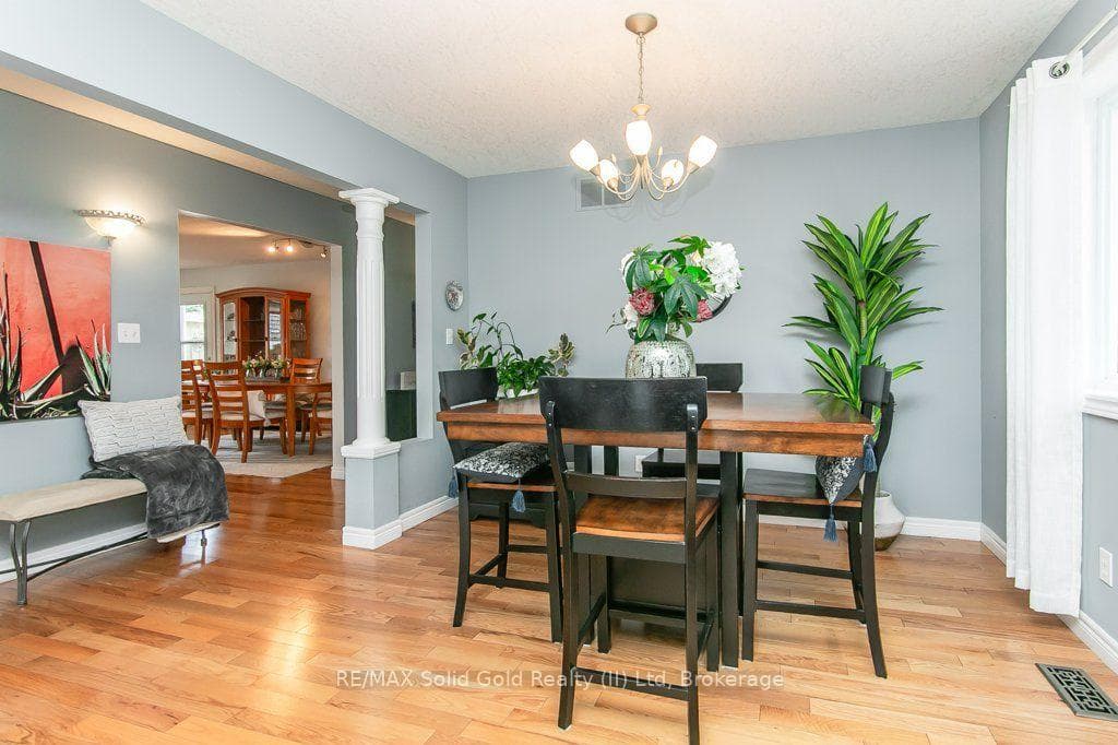 77 Lawrence Street photo 11