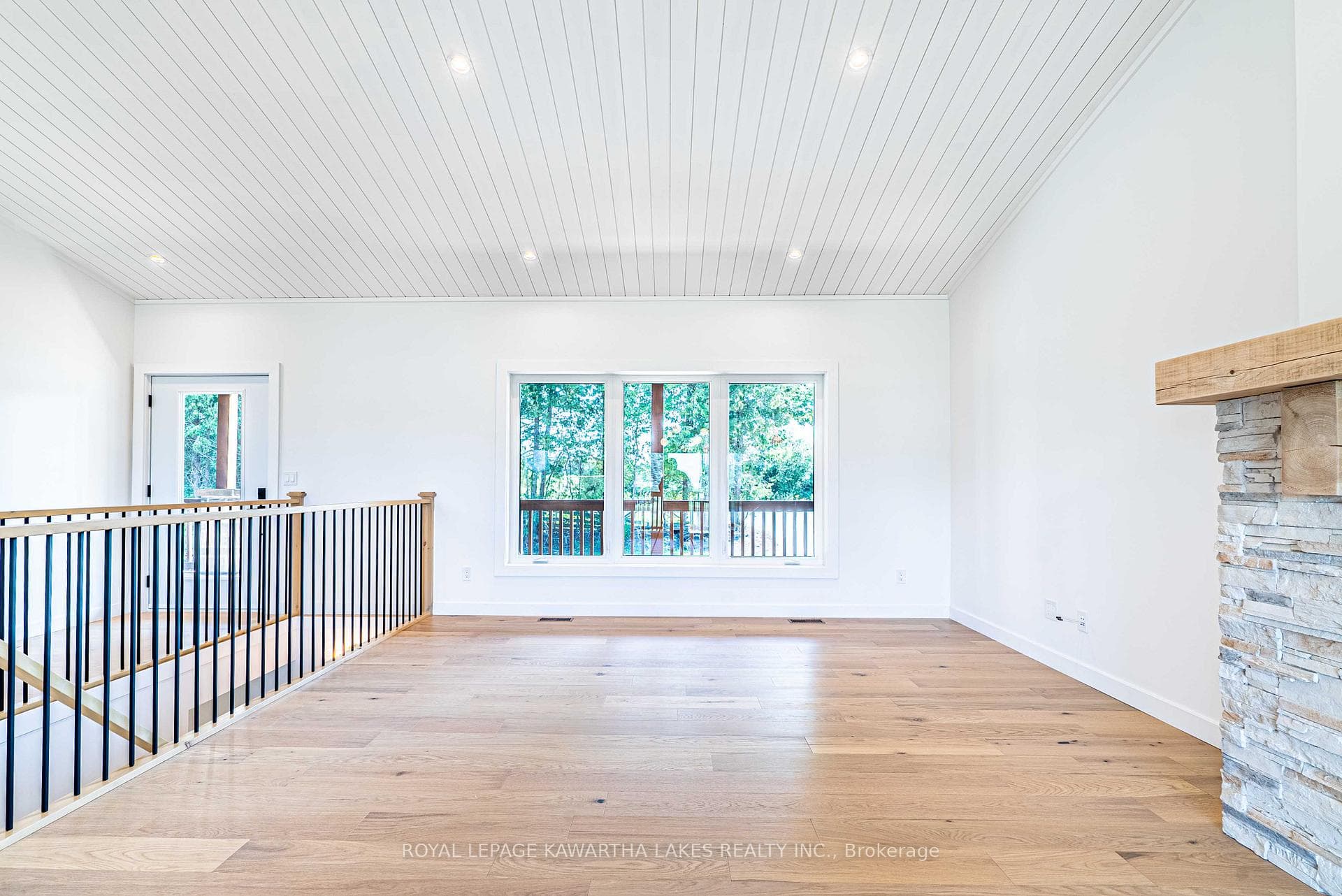 33 Coshs Road photo 7