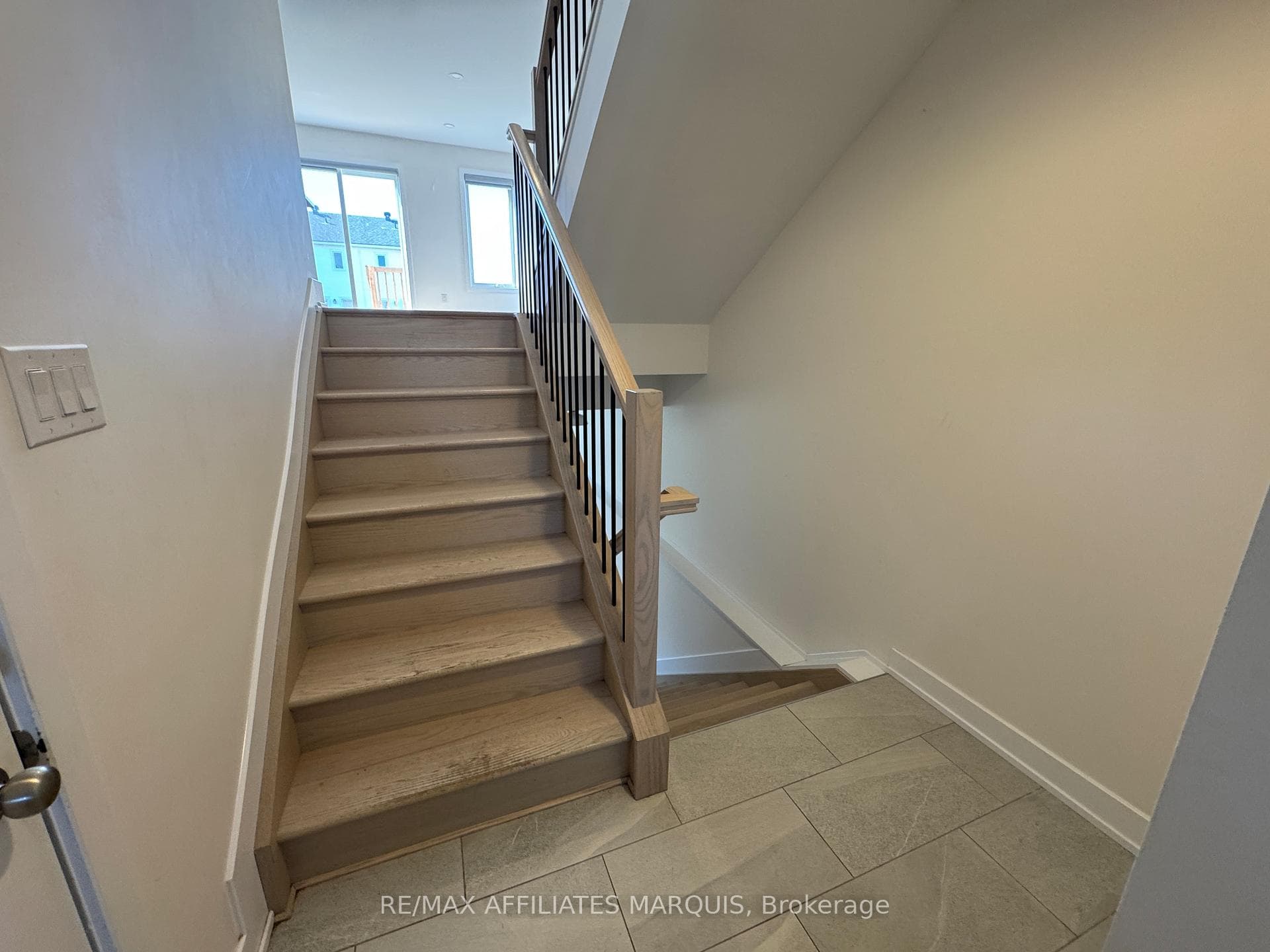 21 MARGARET GRAHAM Terrace photo 7