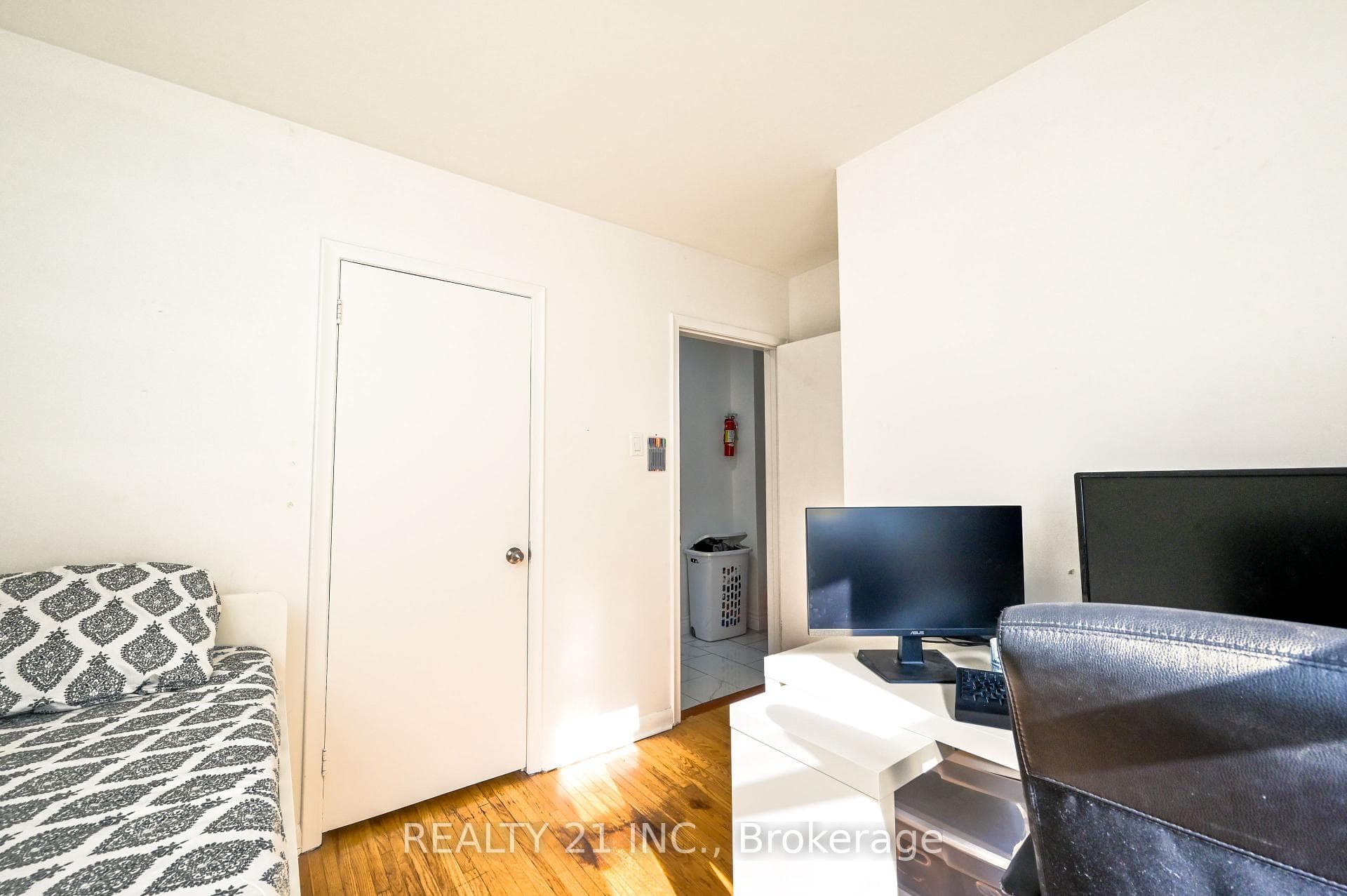 43 Graylee Ave Avenue photo 24