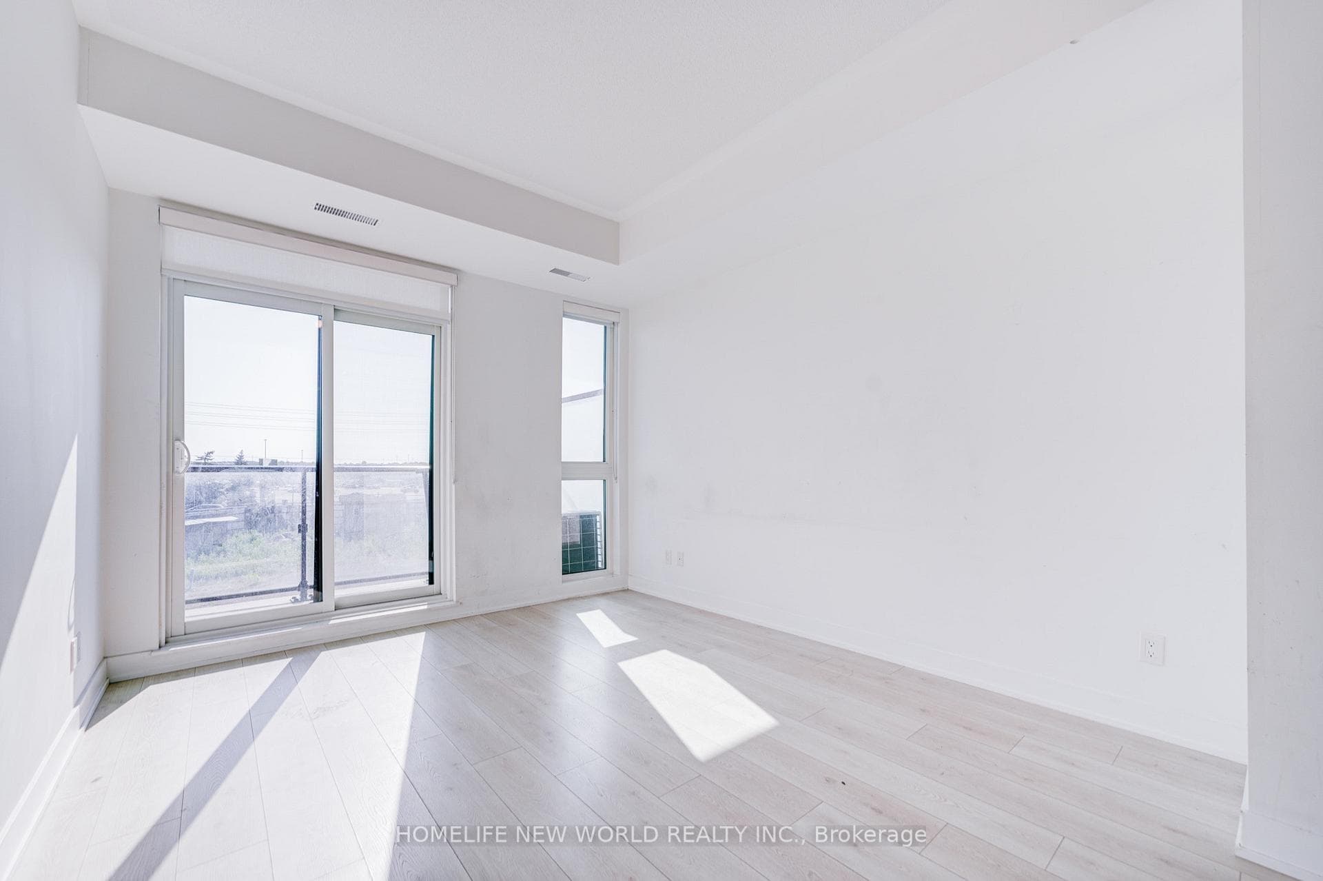 1709 Bur Oak Avenue Unit 205 photo 9