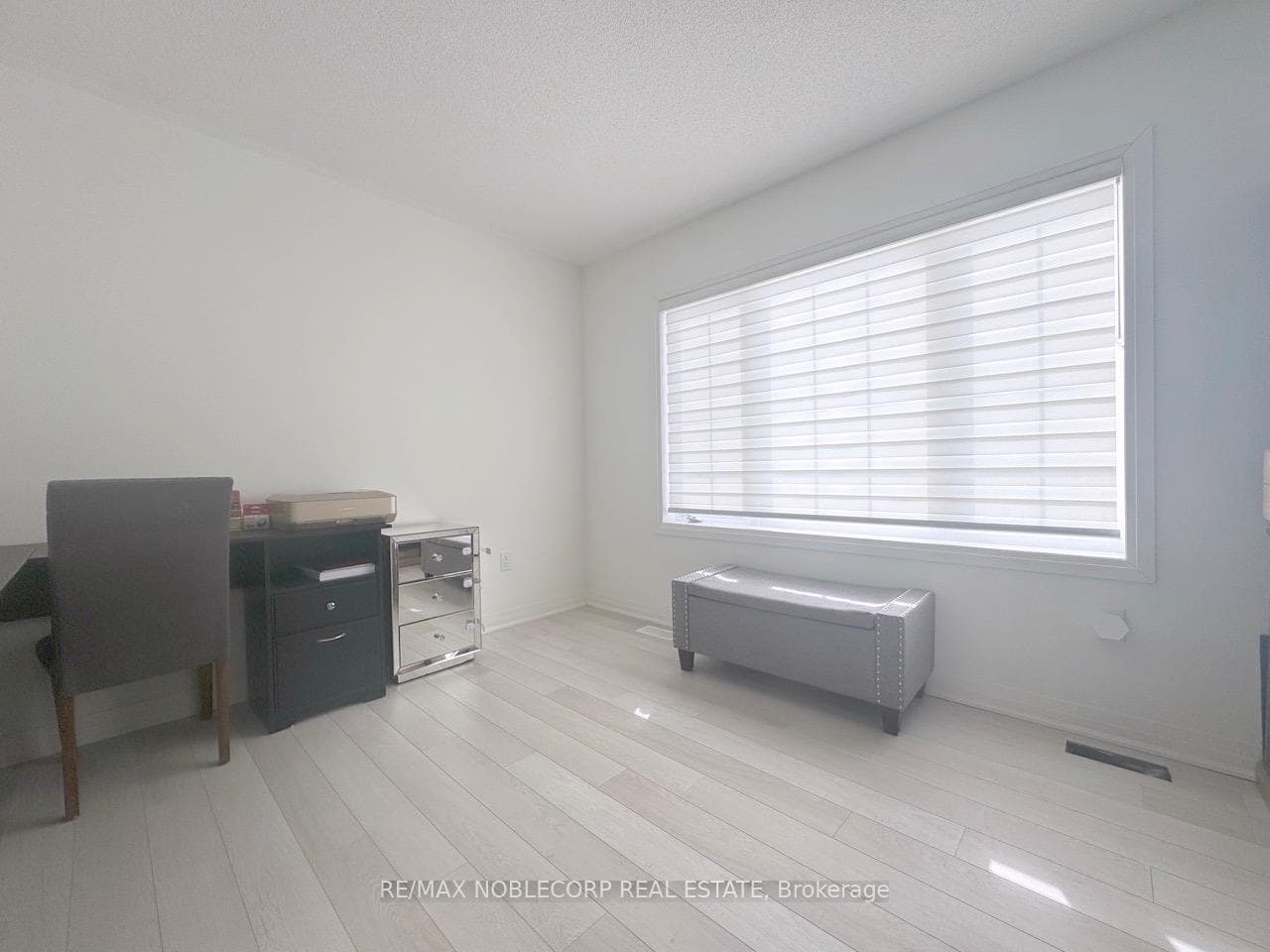 143 Casserley Crescent photo 12