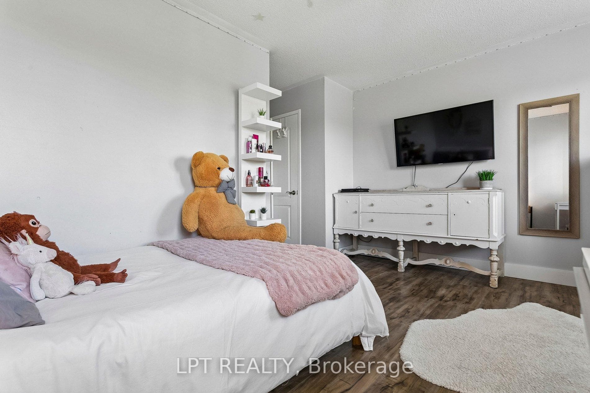 6060 Snowy Owl Crescent Unit 37 photo 27