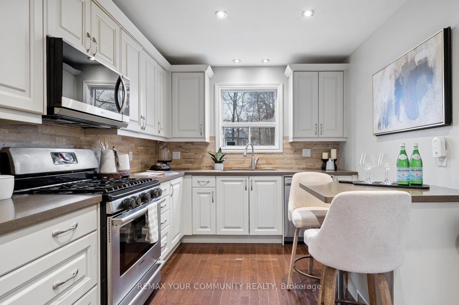 19 Newbury Lane photo 11