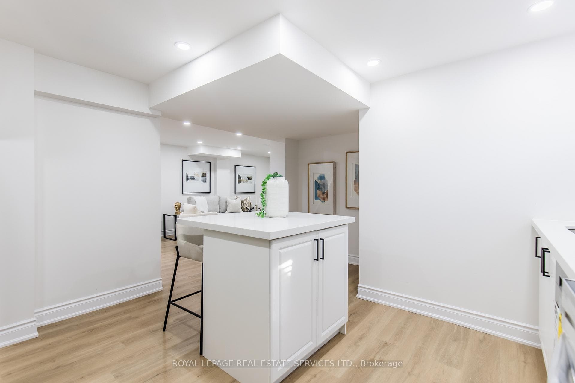 46 Upper Walker Avenue photo 31