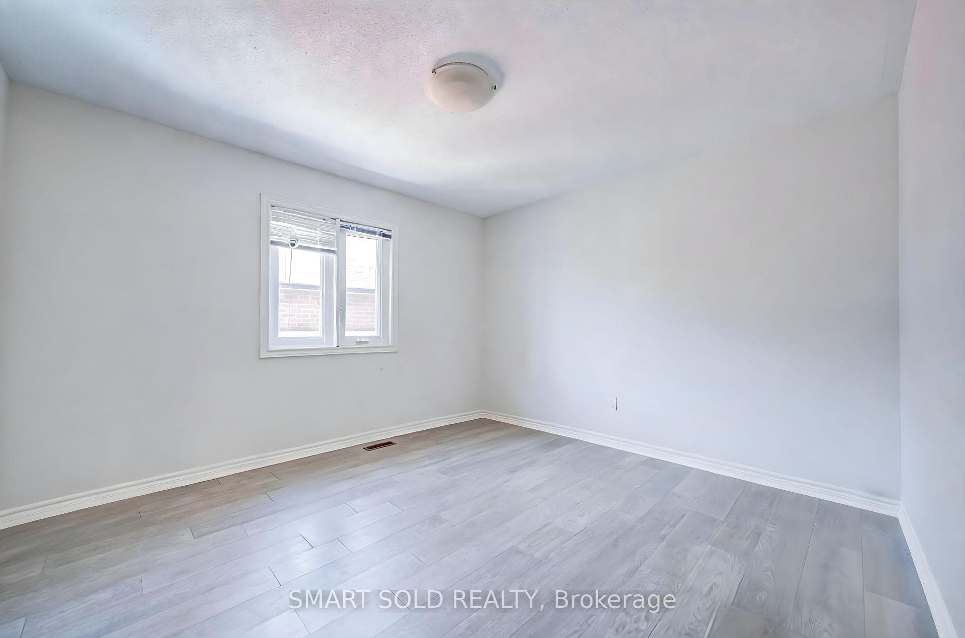 22 Beaton Avenue photo 26