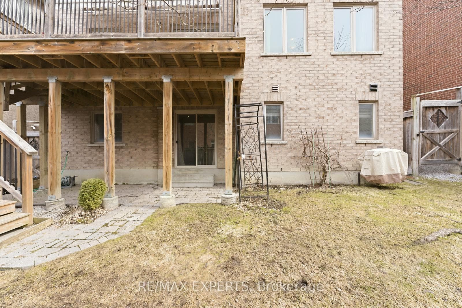 847 Memorial Circle photo 39