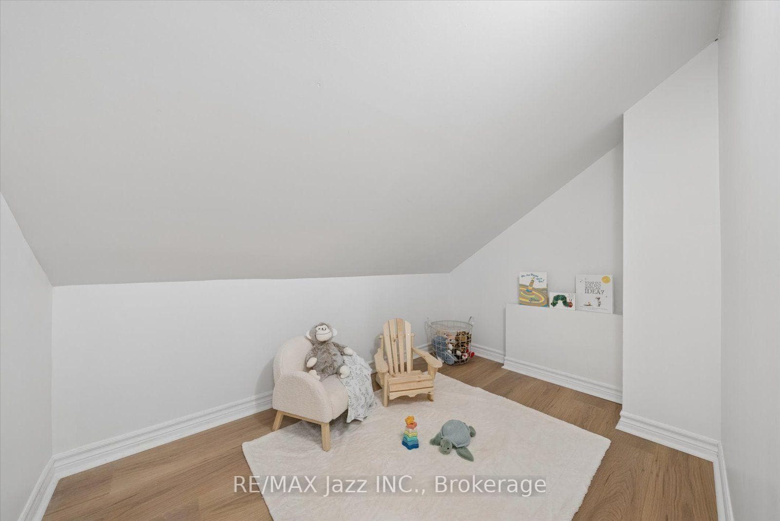 360 Mill Street photo 24