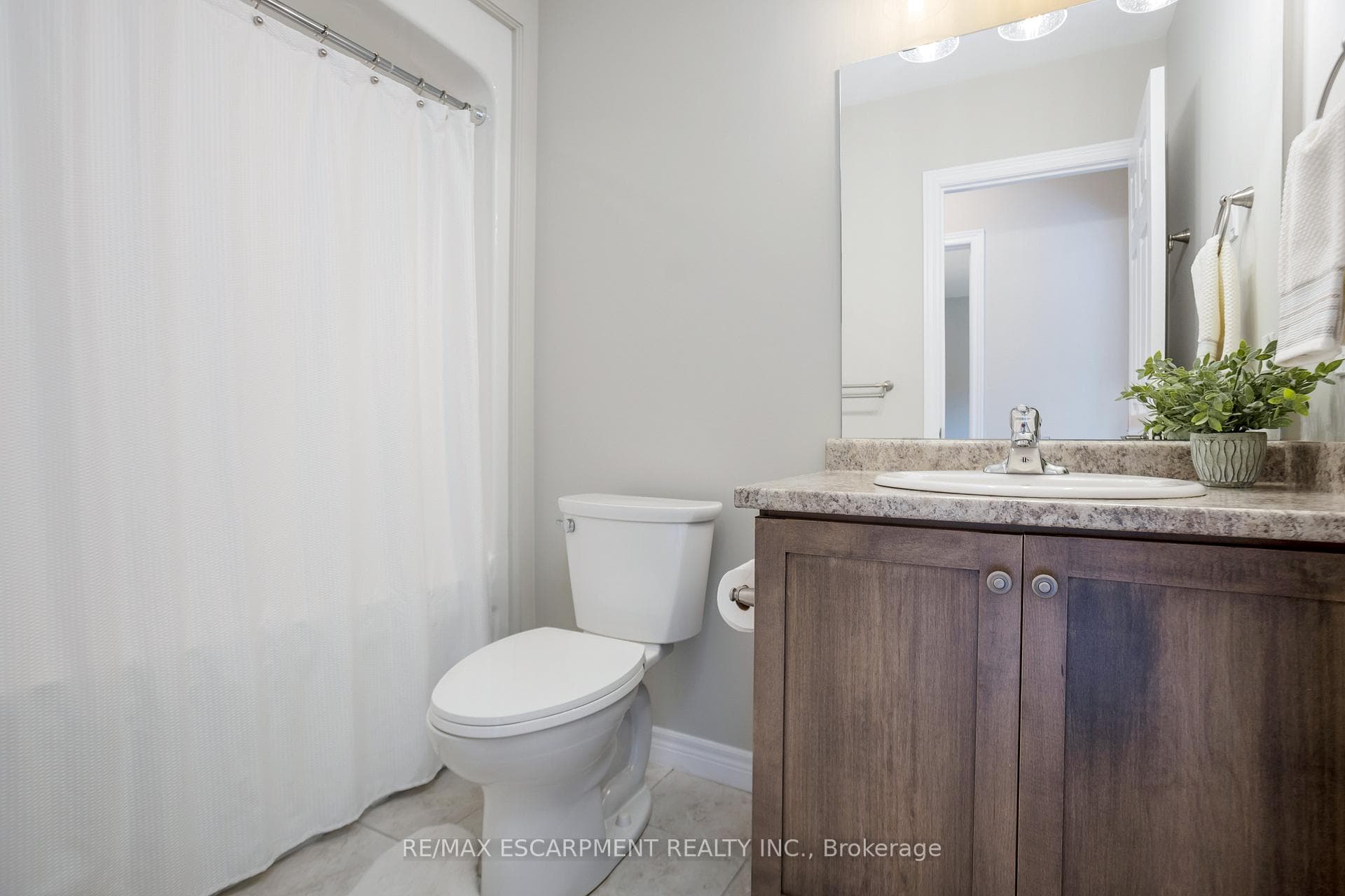 22 Chestnut Drive photo 43