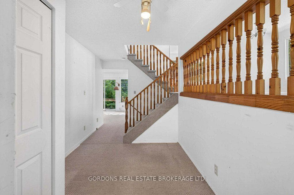 30 Limeridge Drive photo 6