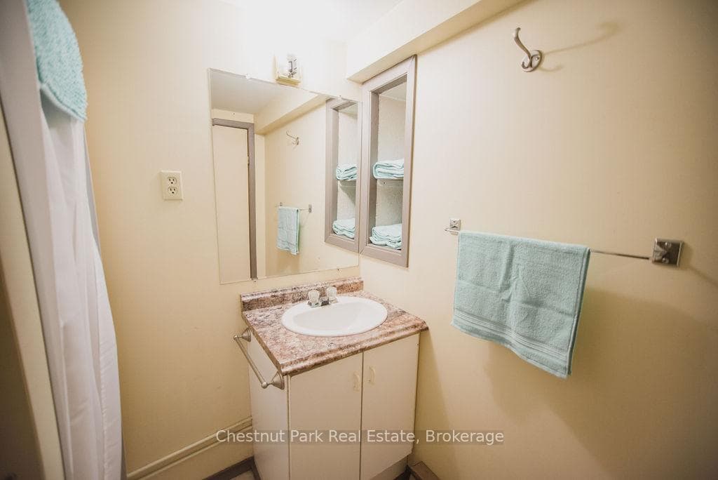 2 bedroom unit on Main floor of Motel Building