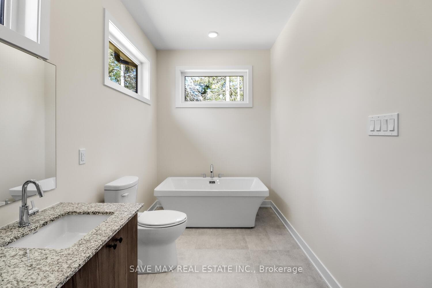1045 Greensview Drive photo 36