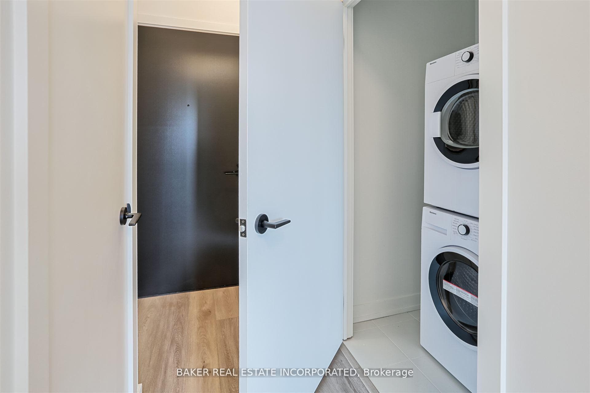 127 Broadway Avenue Unit 2512 photo 20