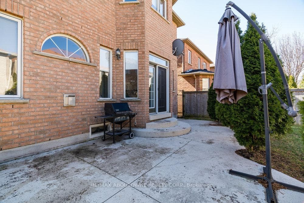 3451 Wavecrest Street photo 31