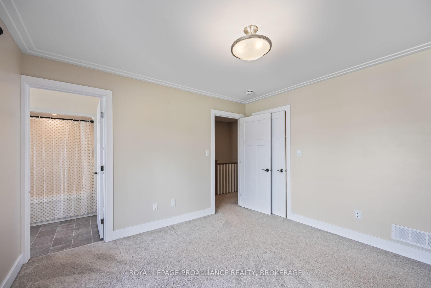 184 Dr Richard James Crescent photo 27