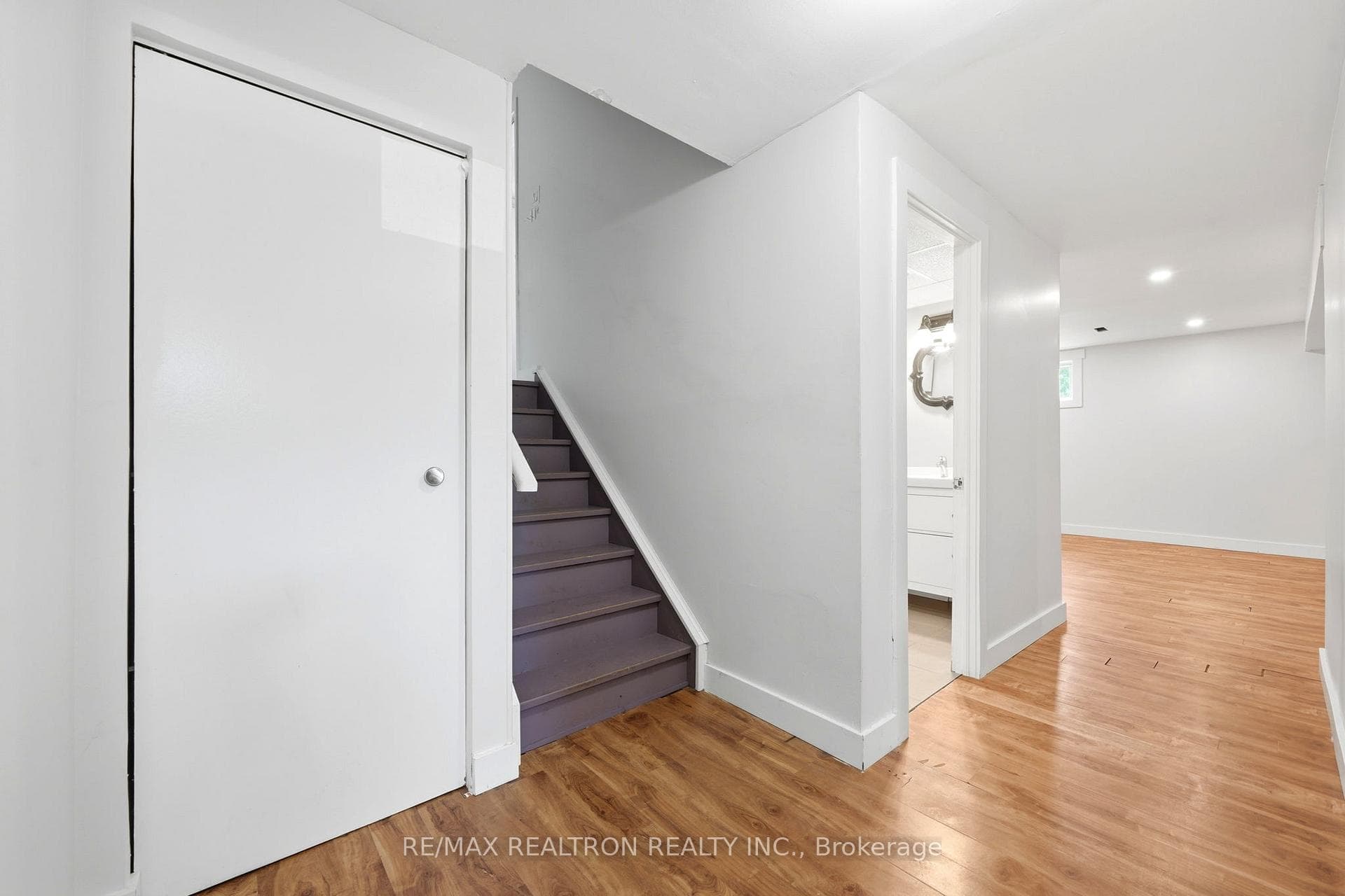 13 SPRINGDALE Drive Unit Lower photo 6
