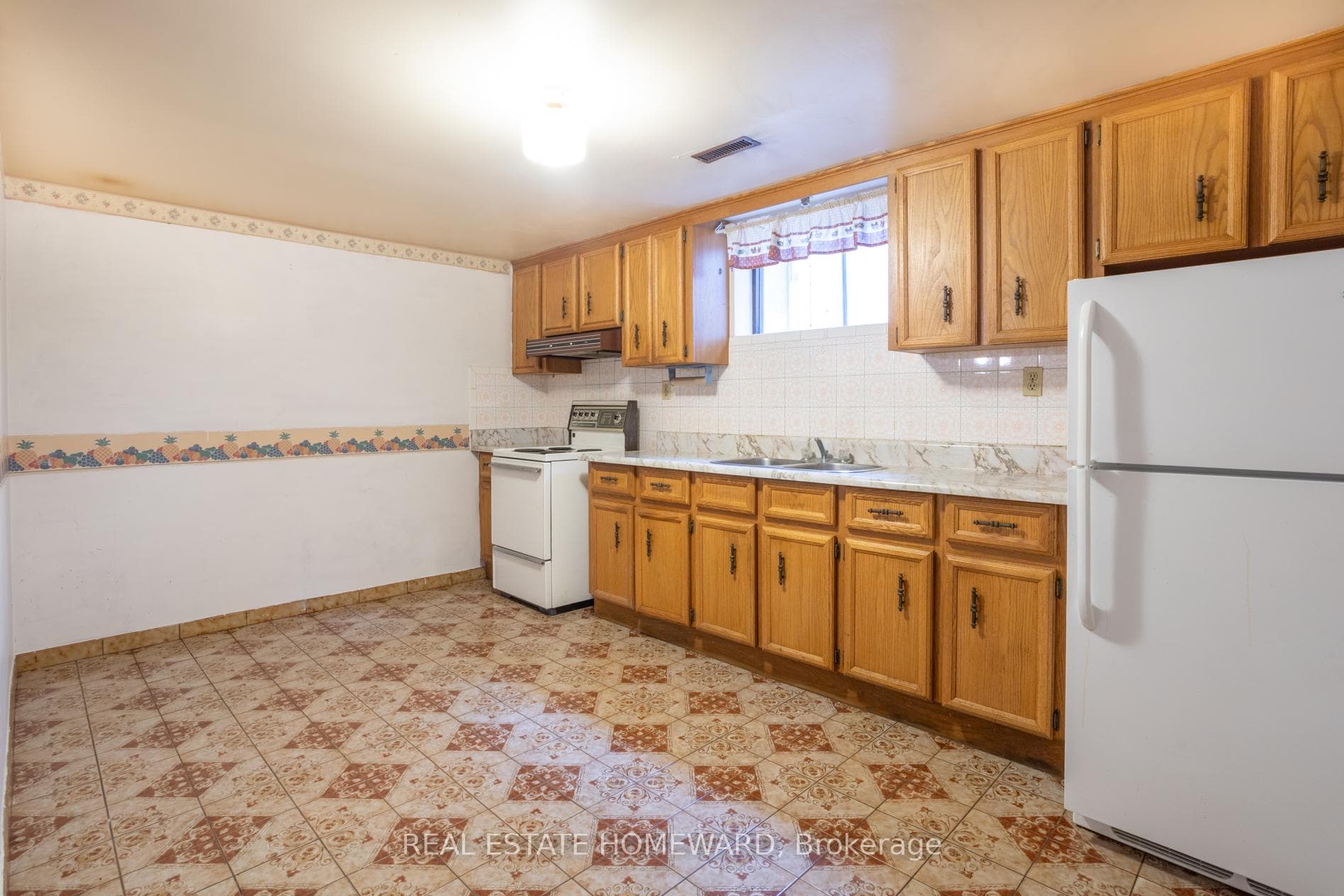 1337 Haig Boulevard photo 20